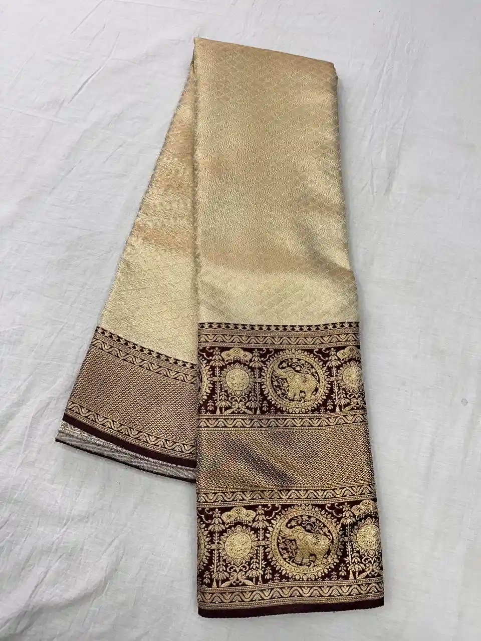 Cream Gold Zari Pure Kanchipuram Handloom Silk Saree